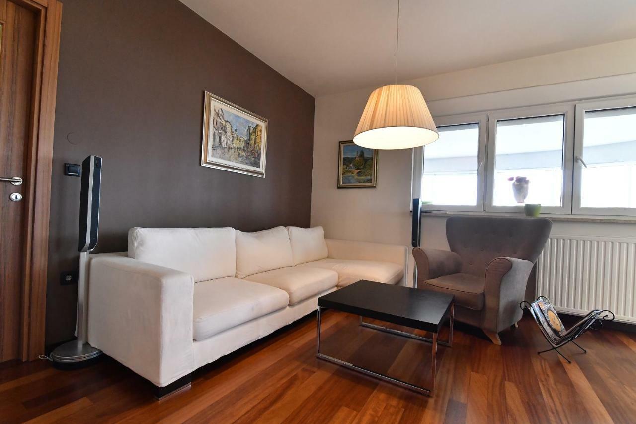 City Penthouse Vita Pola Esterno foto